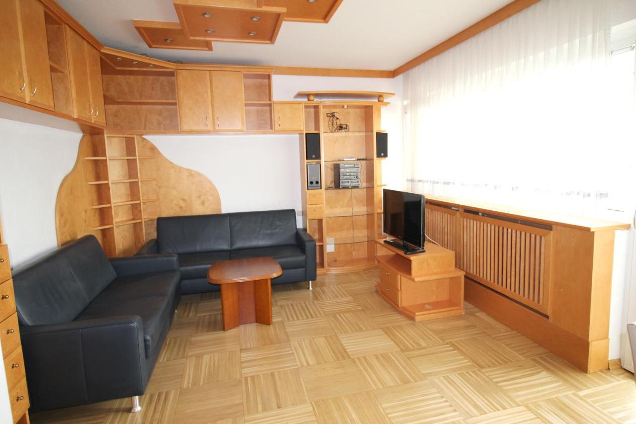 Geräumige Ferienwohnung im Zentrum St. Pölten Exterior foto