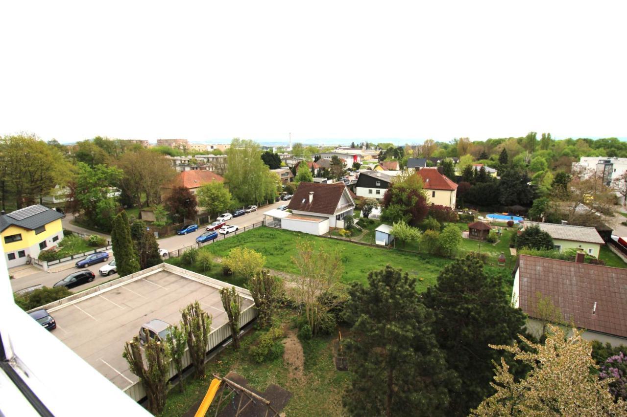 Geräumige Ferienwohnung im Zentrum St. Pölten Exterior foto