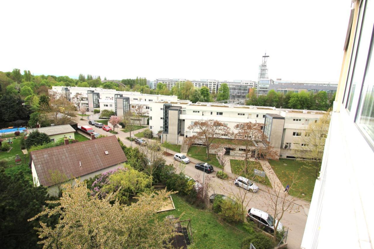 Geräumige Ferienwohnung im Zentrum St. Pölten Exterior foto